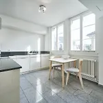 5, Apartment, Central, Modern, Spacious Apartman