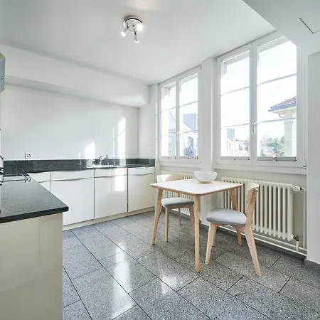 5, Apartment, Central, Modern, Spacious Daire