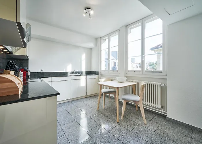 5, Apartment, Central, Modern, Spacious Apartman