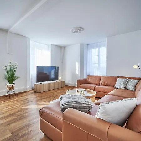 Apartment 5, Apartment, Central, Modern, Spacious
